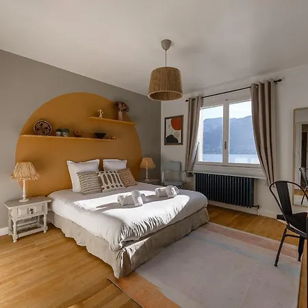 Holiday home Chante Au Vent: Lakeside Retreat With Pool Sevrier