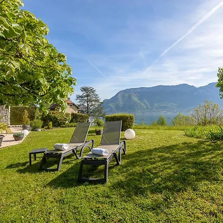 Holiday home Chante Au Vent: Lakeside Retreat With Pool Sevrier